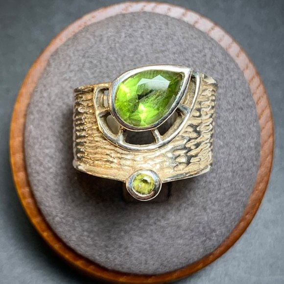 Jewelry - Vintage Sterling Silver Pear Shape Peridot Ring Wide Tapered Cigar Band Size 8.5